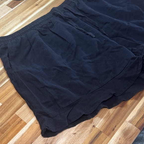 100% Cotton XXL Ruffle Shorts - Picture 2 of 8